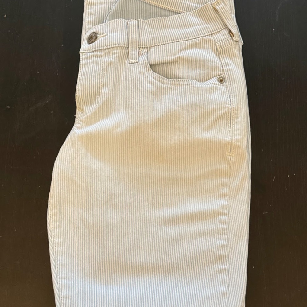 Old Navy Rockstar Railroad Pattern Jeans Size 6 – Blue & White Striped - Picture 5 of 6
